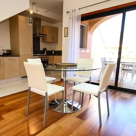 Luxury - T2 Vue Sur Piscine - Da Apartamento *