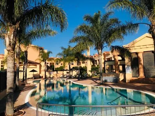 Luxury - T2 Vue Sur Piscine - Da