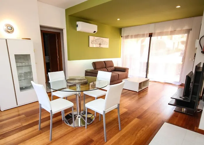 Luxury - T2 Vue Sur Piscine - Da